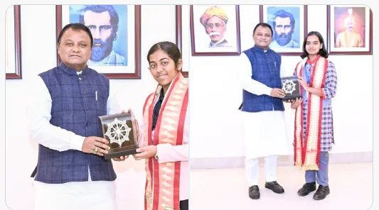 Odisha CM Majhi Felicitates Two CBSE Class 10 Toppers