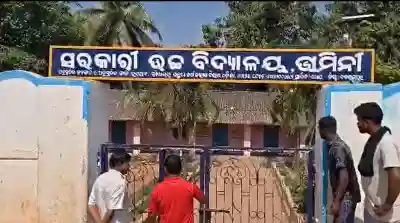 Class 8 student found hanging in hostel in Nabarangpur, investigation on
