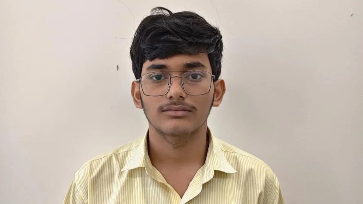 Odisha: OAV students shine in JEE (Main) Session-2; Seven score above 99 percentile

