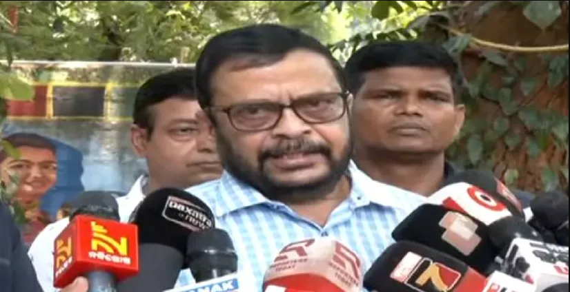 On the reported death of a census worker in Subarnapur, the Minister said a report has been sought from the District Collector as no post-mortem has been conducted yet.