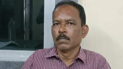 Odisha: Jharsuguda DHH Section Officer held by Vigilance for taking bribe