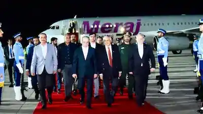 Iran Foreign Minister Araghchi Reaches Islamabad for Middle East Peace Dialogue