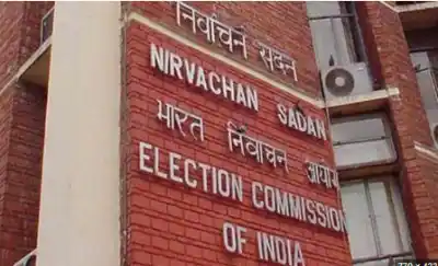 ECI Appoints 11 Additional Police Observers for Second Phase of West Bengal Election