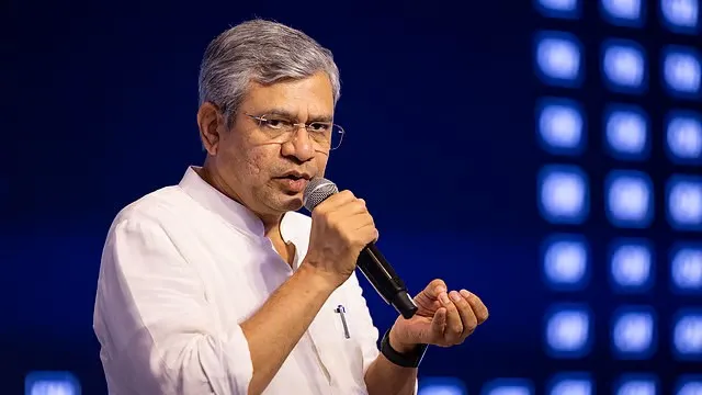 Around 25,000 trains operating daily to connecting people with parts of the nation: Rly Minister Vaishnaw 