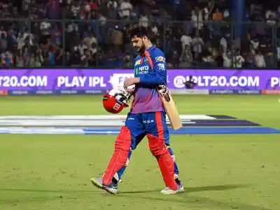 Sameer Rizvi Blasts 90 Runs as DC Crush MI in IPL 2026 Thriller