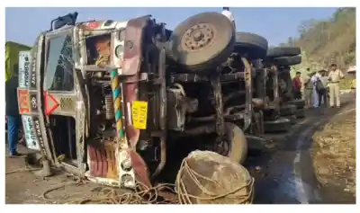 Rice-laden Lorry Overturns on Odisha-AP Ghat Road, Traffic Disrupted for 7 km