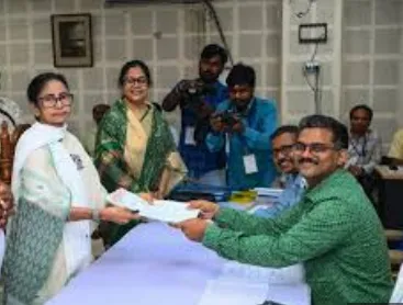 West Bengal CM Mamata Banerjee’s Assets See Marginal Decline to Rs 15.37 Lakh Over 5 Years