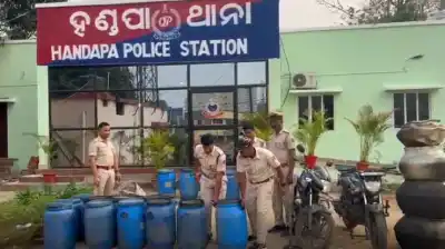 Police seize large quantity of alcohol in Handapa; three arrested
