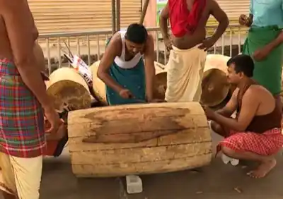 Chariot construction: Carpenters & artisans ensure stability of Rath Yatra chariots