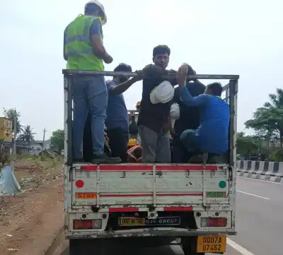 Ganjam RTO cracks down on overloaded & illegal passenger transport, 11 vehicles seized