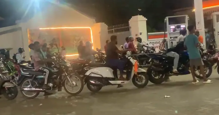 Don’t crowd fuel stations, fuel supply normal in Odisha: IOCL CGM