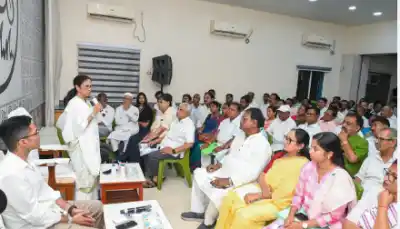 Mamata Banerjee Urges TMC Candidates to Rebuild Party, says 'those who want to leave can go.'