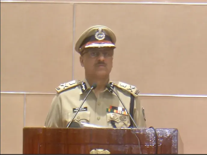 After twin encounters, Odisha DGP issues stern warning to criminals  

