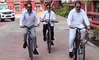 Three Orissa HC Judges ride bicycles to highlight fuel conservation