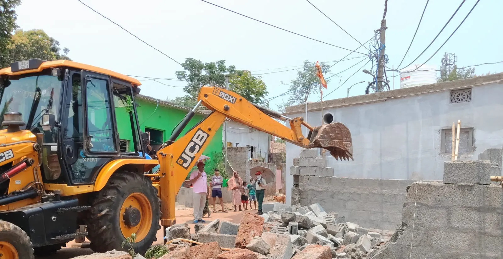 BDA conducts eviction drive on govt land in Kalarahanga