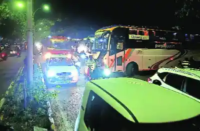 Traffic mayhem on Khandagiri-Udayagiri road due to illegal bus parking