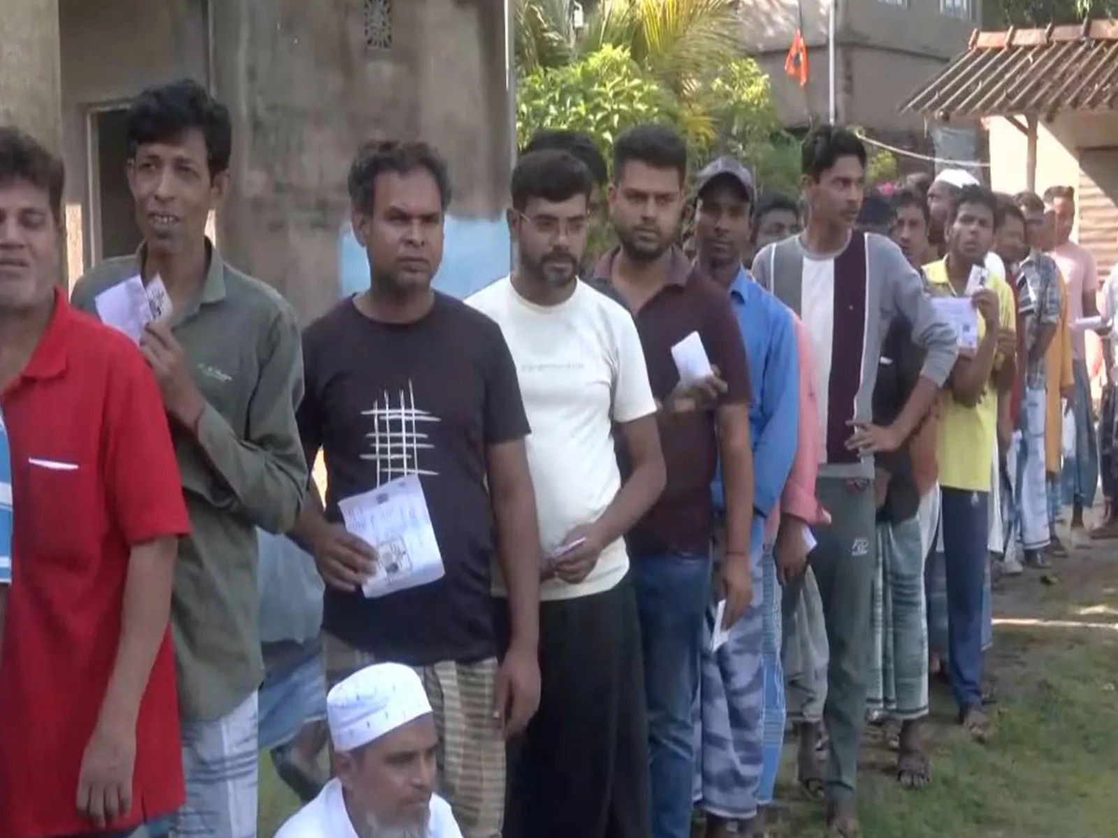 West Bengal re-polling: Magrahat Paschim records healthy voter turnout of 16.68%, Diamond Harbour at 15.83%
