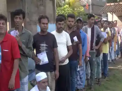 West Bengal re-polling: Magrahat Paschim records healthy voter turnout of 16.68%, Diamond Harbour at 15.83%