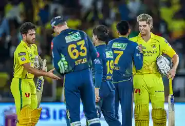 Gujarat Titans crush Chennai Super Kings in playoff race