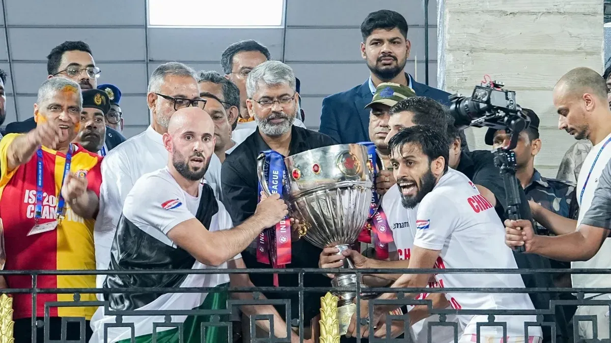 Red and Gold explosion in Kolkata as East Bengal conquer nerves to claim historic league crown