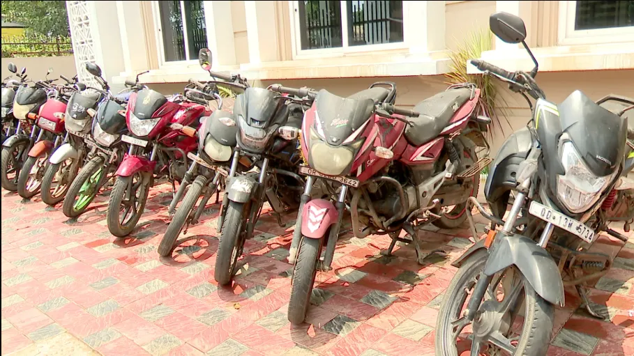 Bike theft racket busted in capital city, 3 held