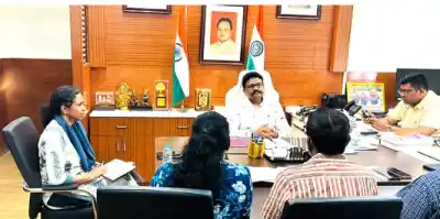 Odisha Health Minister Reviews Ebola Preparedness, Directs Tightening Airport Screening and Surveillance