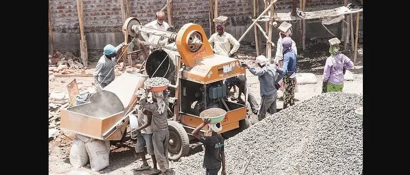 Heatwave alert: Works dept bans labour work from 11 AM to 3 PM