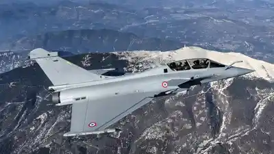 New Delhi Finalises Rs 3.25 Lakh Crore Defence Proposal for 114 French Rafale Fighter Jets