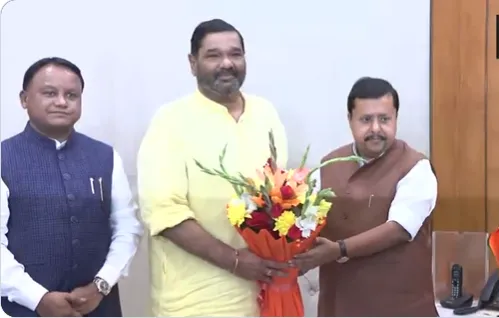 Nitin felicitates Debashish Samantaray on joining BJP