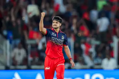 Rasikh Salam Dar main bowler