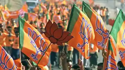First-ever BJP government in Bengal? Early trends show narrow lead against TMC