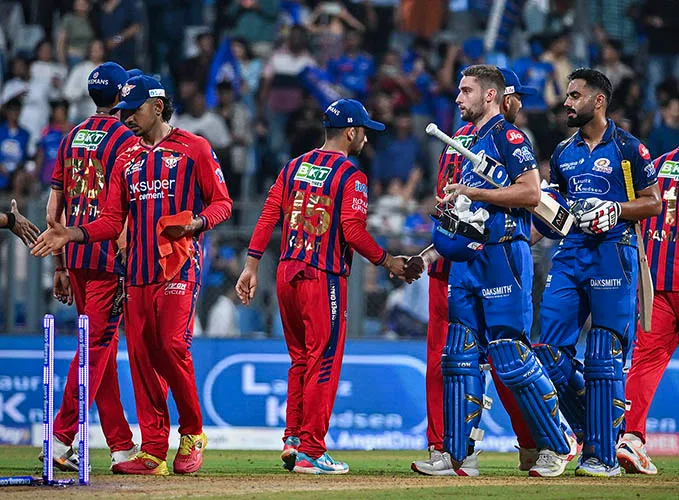 Rohit Sharma and Ryan Rickelton Power Mumbai Indians to Record Chase Against Lucknow Super Giants 