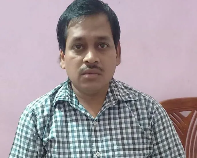 Odisha Vigilance nabs Bangomunda Tehsil Court Amin for taking Rs 15k bribe

