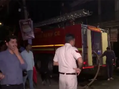 Fire breaks out at RBI building in Delhi; 5 fire tenders rush to scene