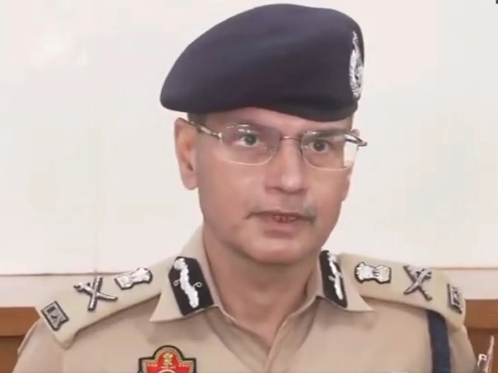 Punjab DGP suspects Pakistan's "ISI-design" role in Amritsar, Jalandhar blasts

