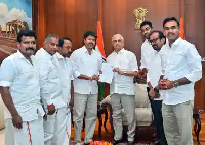 Standoff at Raj Bhavan as Vijay faces second day of scrutiny over majority numbers