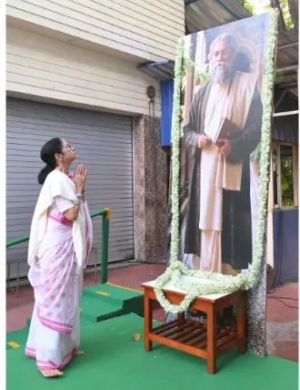Former West Bengal CM Mamata Banerjee Observes Rabindra Jayanti at Home, Cites Restrictions on Public Celebrations