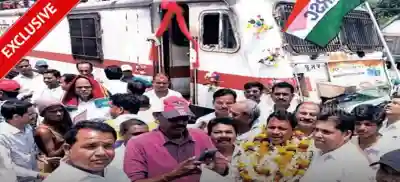 When a flower-decked train brought tears, applause and a hero’s farewell