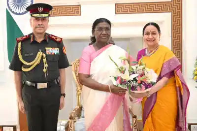 CDS General NS Raja Subramani calls on President Murmu