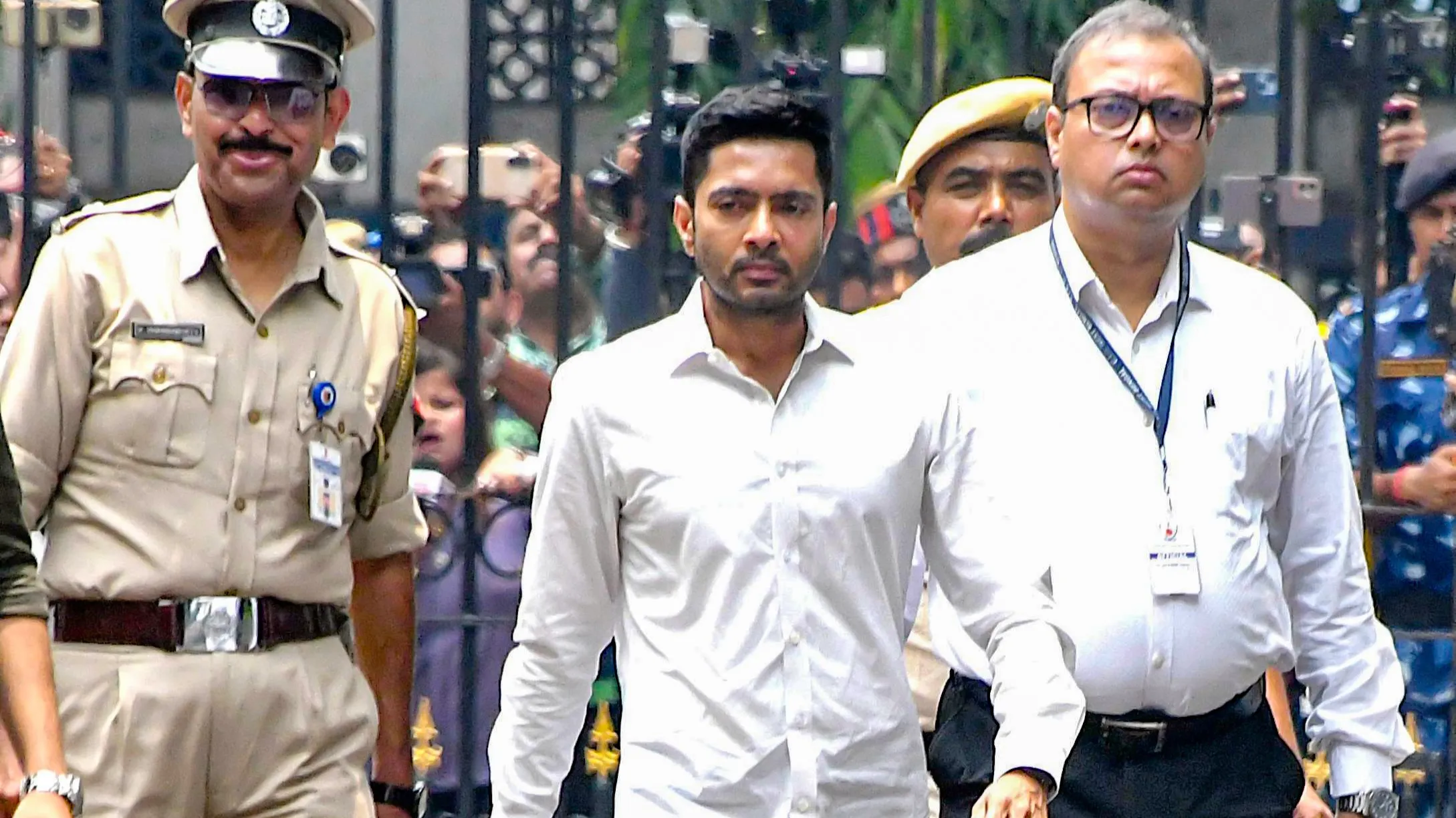 Lok Sabha Speaker gave Abhishek Banerjee 2-hour notice during ED questioning: Sources