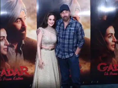 Sunny Deol, Ameesha Patel reunite to celebrate 25 years of 'Gadar: Ek Prem Katha'