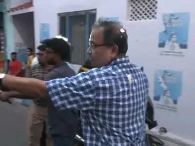 Kolkata: 2 arrested for throwing eggs at TMC leader Kunal Ghosh near Mamata Banerjee's residence