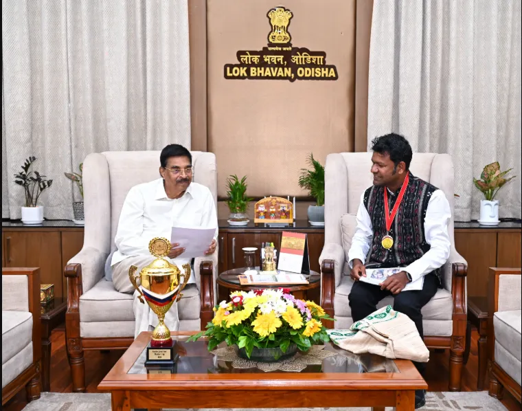 Governor felicitates Sudarsan Pattnaik for winning Russian Grand Sand Master Cup 2026
