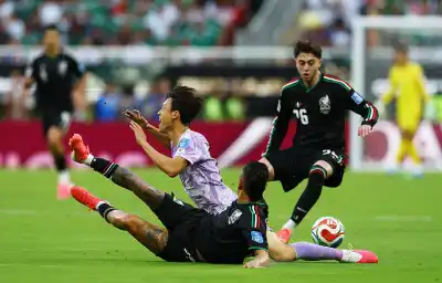 Mexican fans erupt as Luis Romo secures historic World Cup knockout spot in Guadalajara