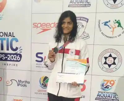 Pratyasa bags gold in National Swimming meet