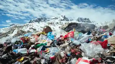 Mount Everest trash crisis hits dangerous levels at Camp Four after record mountaineering season