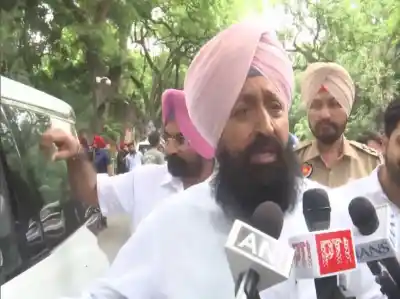 Punjab Congress top brass meets Sonia Gandhi as party gears for 2027 polls
