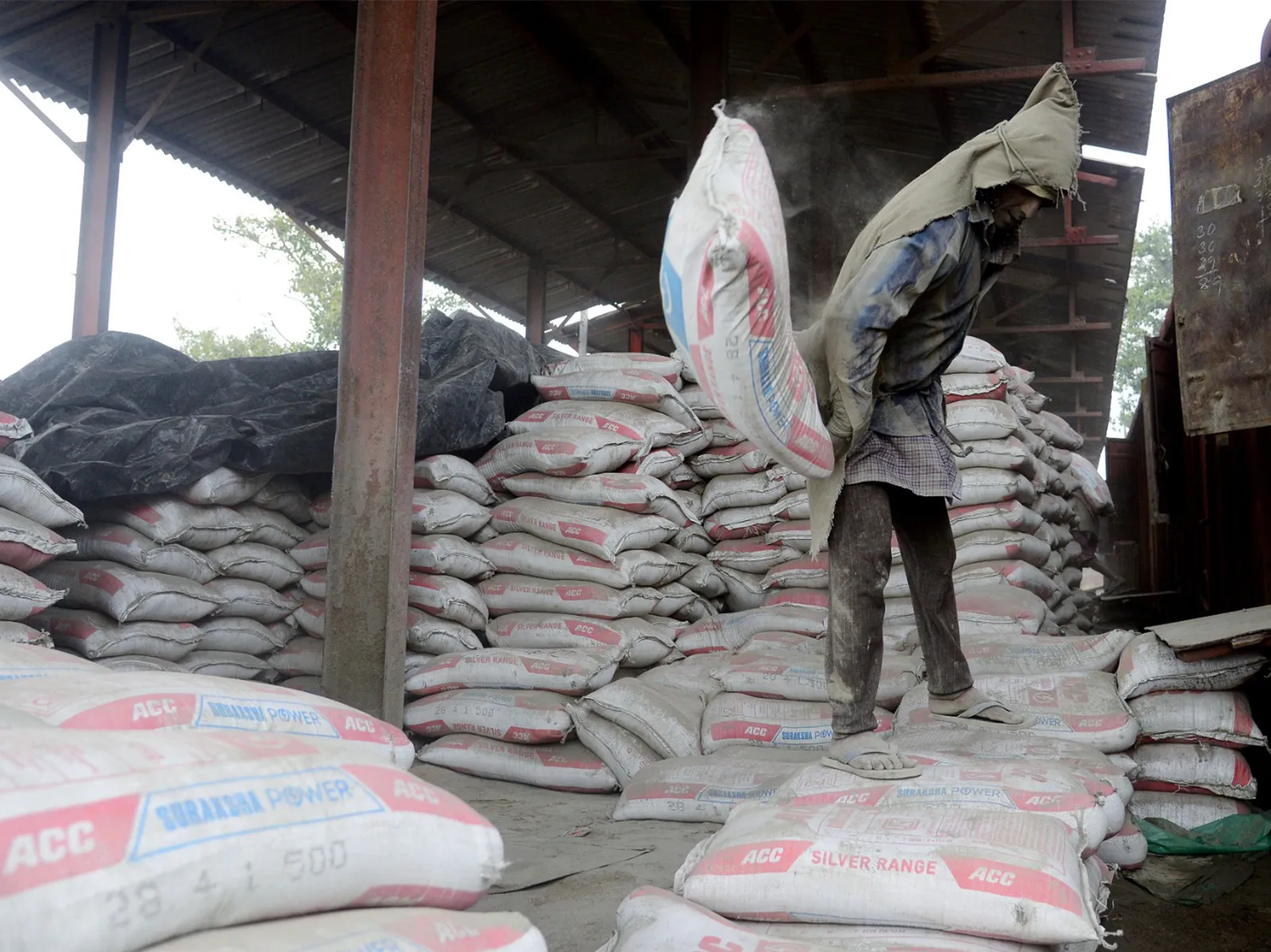 Cement demand seen soft in Q1FY27 as volumes remain weak: Report
