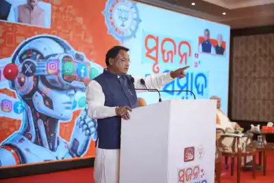 Social media powerful tool for information dissemination, says CM Mohan Majhi
