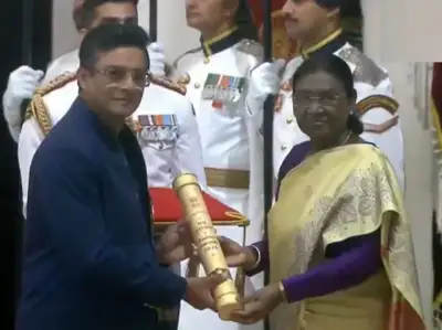 R. Madhavan honoured with Padma Shri award, wife Sarita, son Vedaant accompany him at Civil Investiture Ceremony